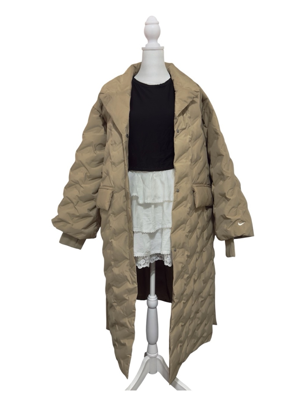 $400 Nike Women's Sportswear Swoosh Series Therma-FIT Oversized Down Trench Coat